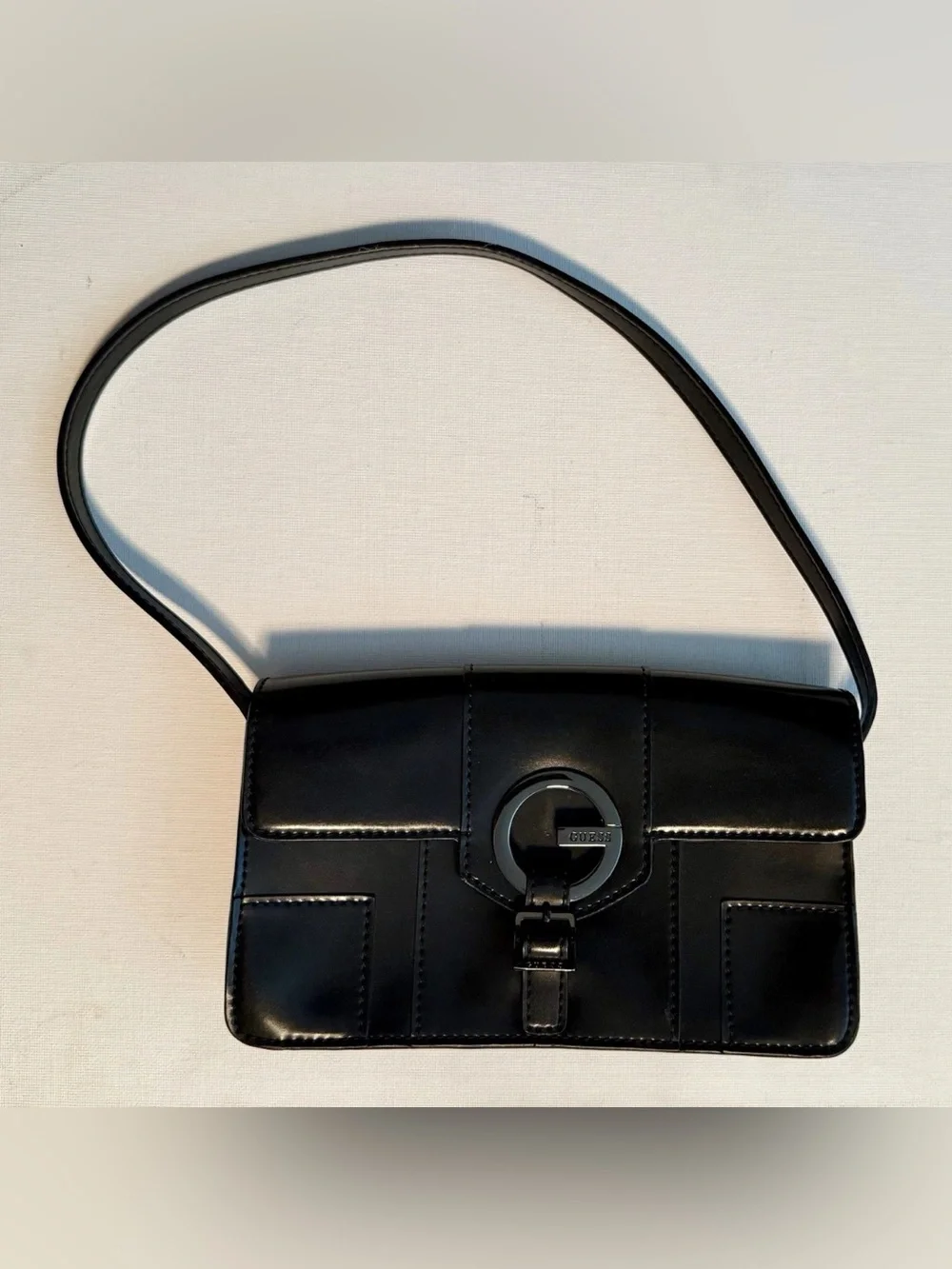 Vintage GUESS Black Shoulder Bag G Logo Buckle Envelope Baguette Y2K Mini Purse